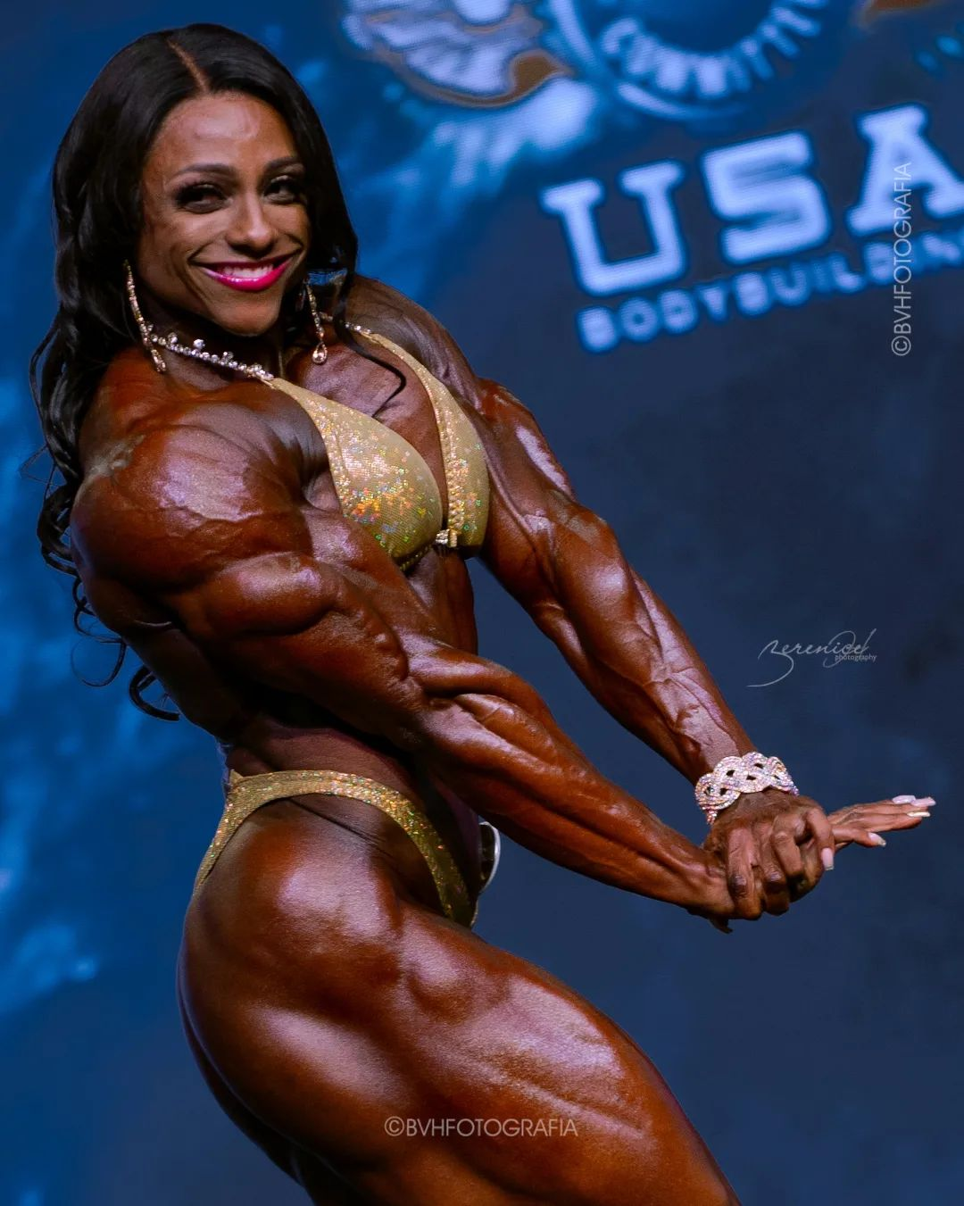 Three-time Ms. Olympia Andrea Shaw - Andrea Shaw, Bodybuilders, Body-building, Strong girl, Muscle, Sports girls, Extreme muscles, Olympia, Video, Vertical video, Longpost