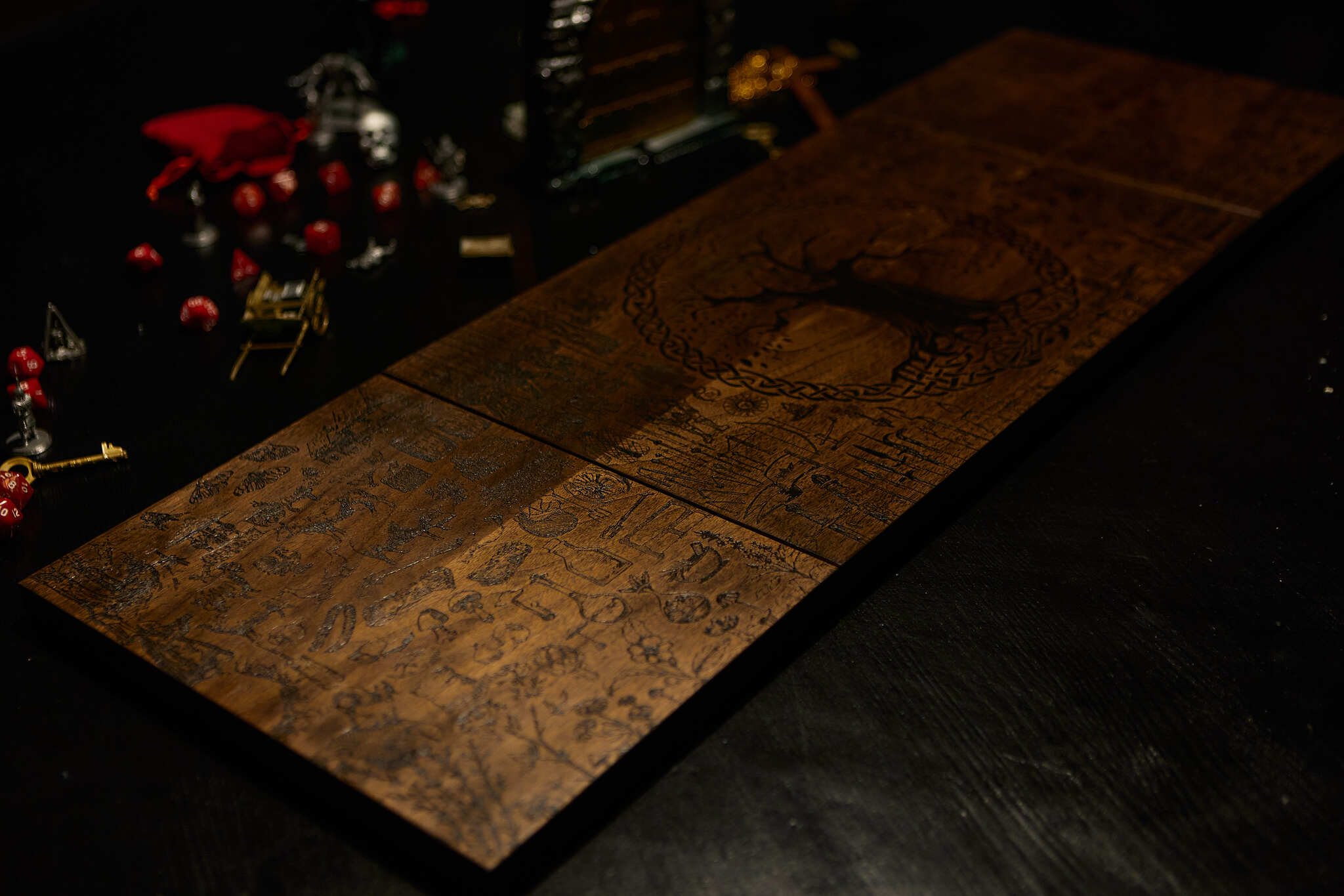 Dungeon Master Screen - My, Woodworking, Carpenter, Fantasy, Engraving, Furniture, Decor, Needlework without process, Master, Tabletop role-playing games, Dungeons & dragons, Longpost