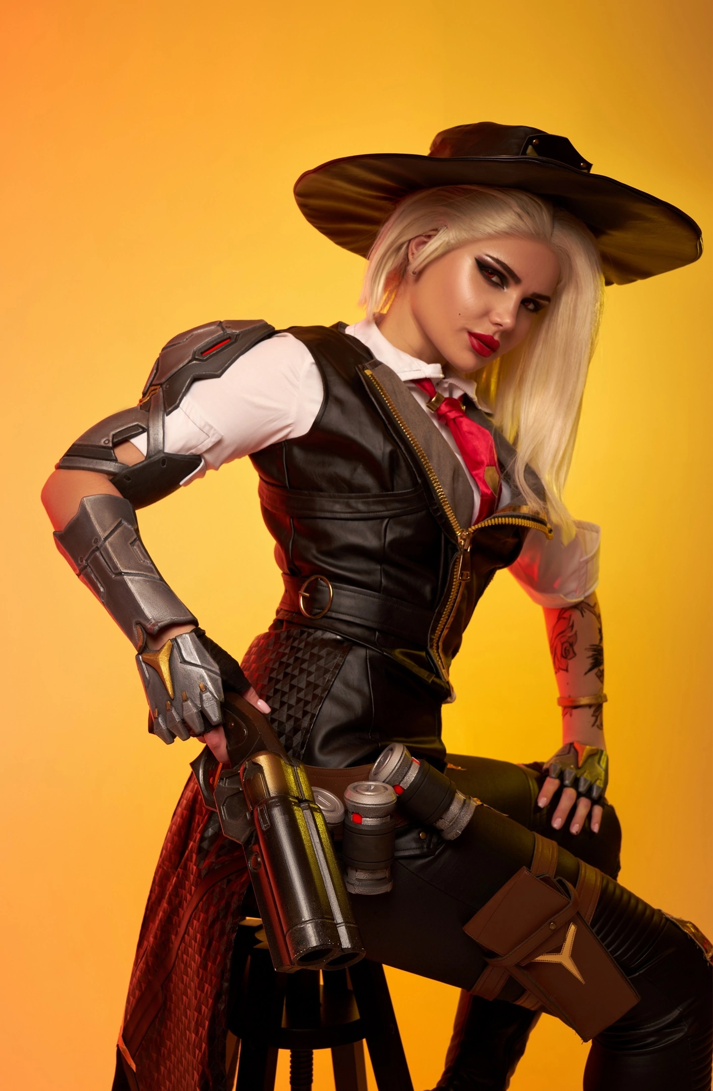 Эш - Overwatch, Ashe, Косплей, Purple Amelie, Девушка с тату