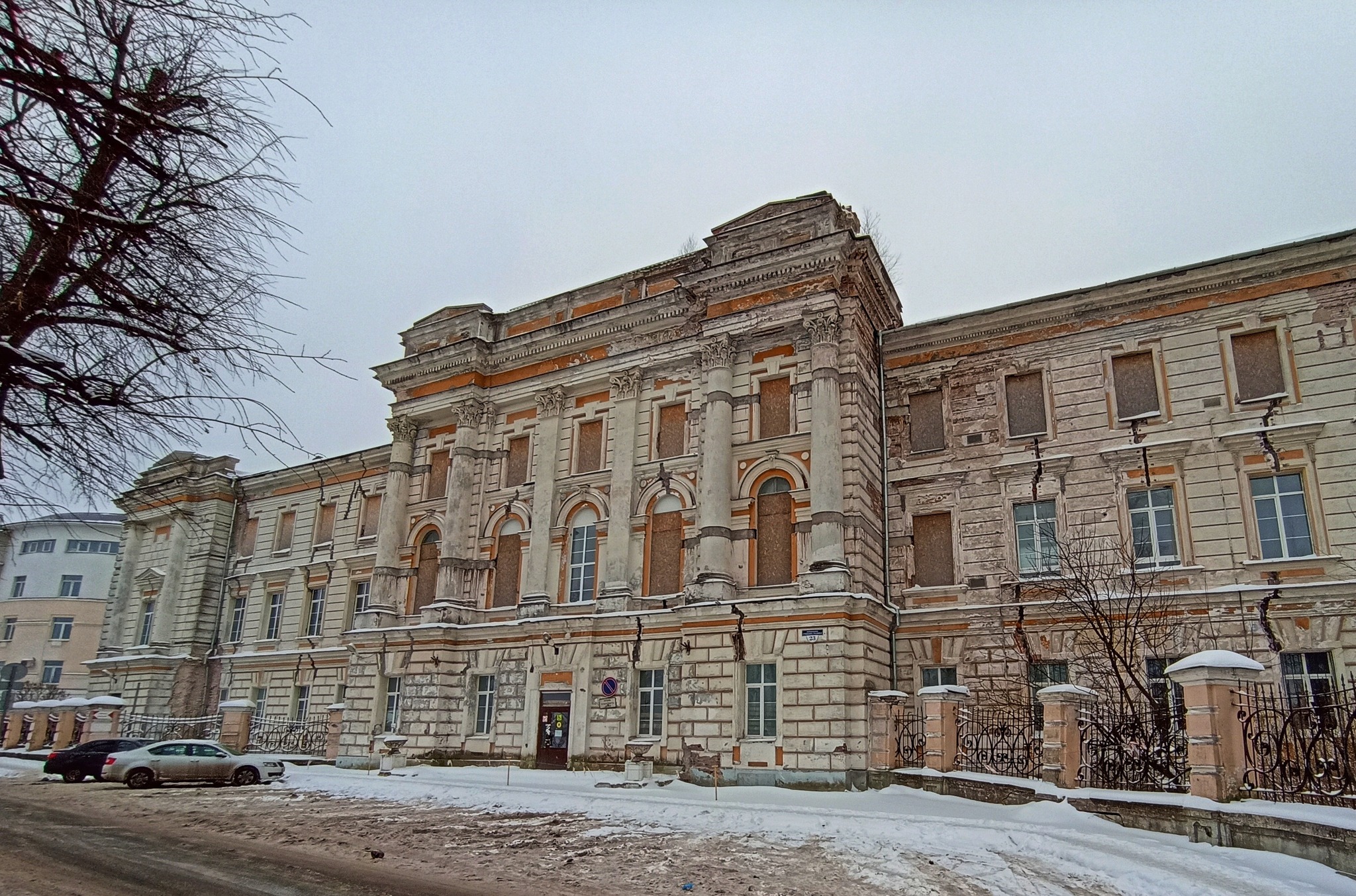 Tver: the advantages of spontaneity, Mikhail Krug and the first imperial microdistrict - My, Tourism, Travels, Tver, Russia, Winter, Travel across Russia, Longpost, The photo