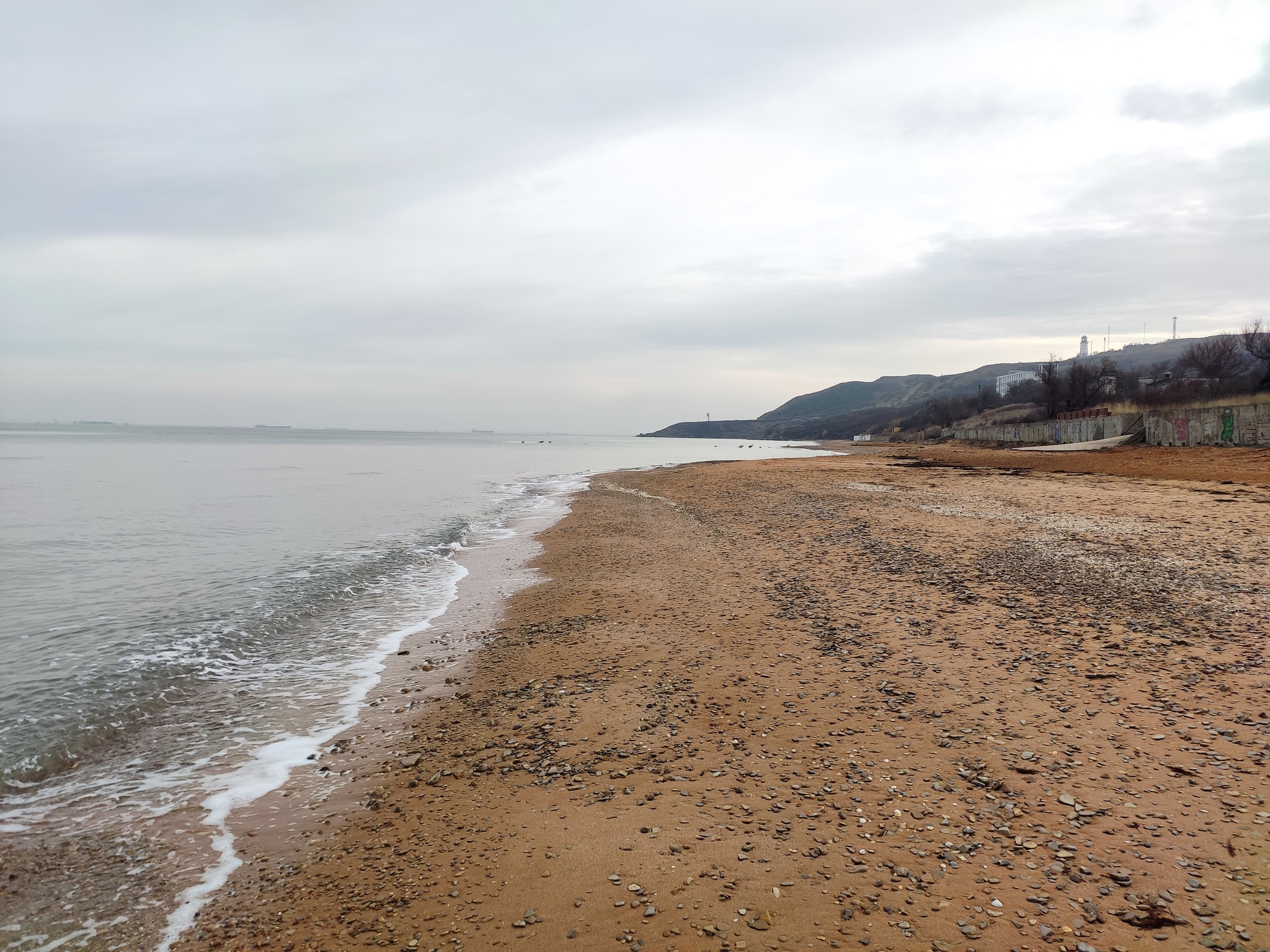 Kerch, Mayak, Kerch Strait and the beach. December 21, 2022 - My, Kerch, Crimea, Beach, Lighthouse, Winter, Longpost