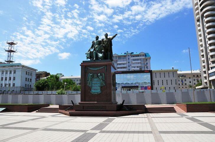 What to see and where to go in Novorossiysk? - My, Novorossiysk, Sea, Black Sea, Краснодарский Край, Relaxation, Vacation, Mikhail Kutuzov, Beach, Coast, Memorial, Longpost