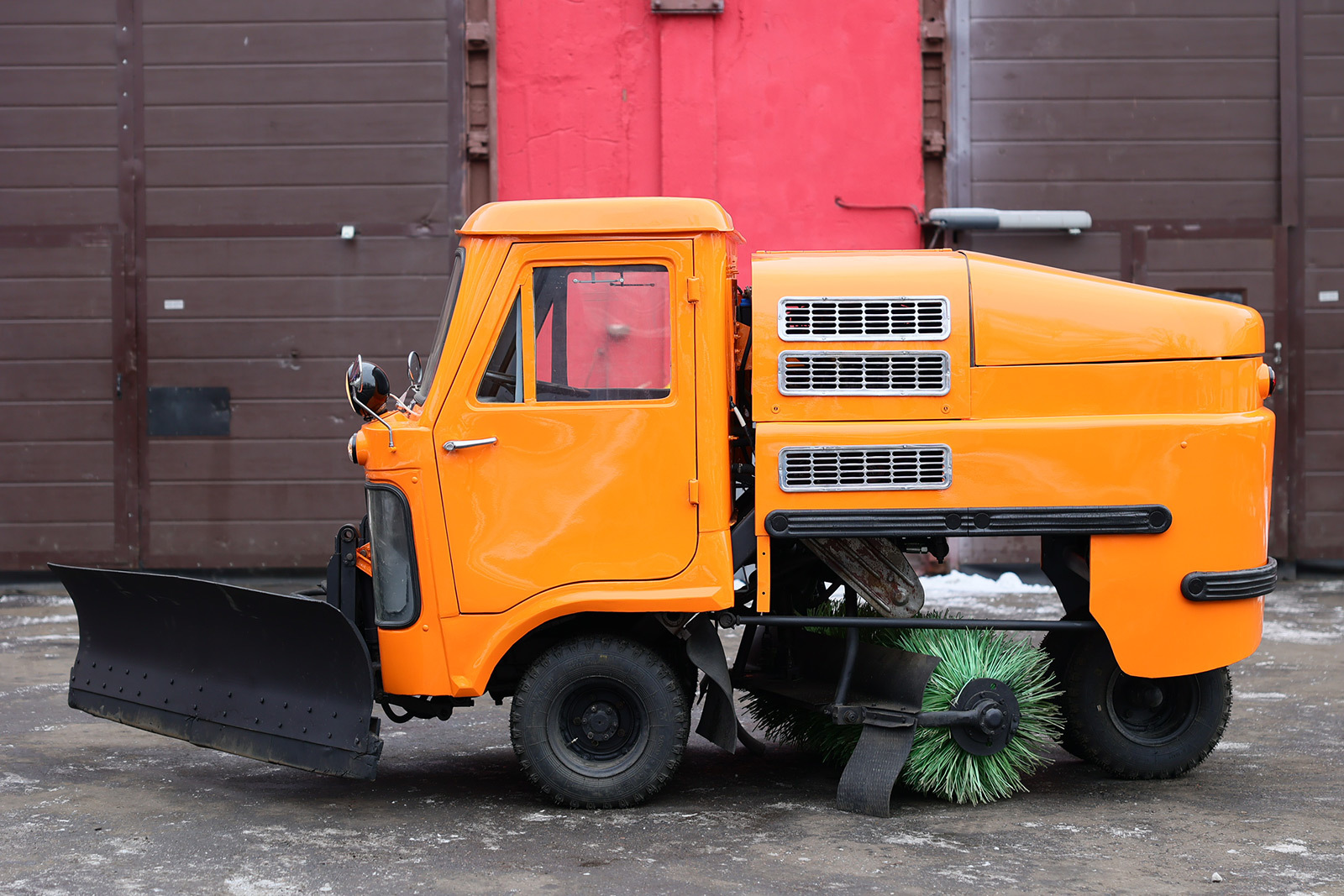 Restoration of the Soviet sidewalk harvester worker - Restoration, Technics, Moscow, Made in USSR, Video, Longpost