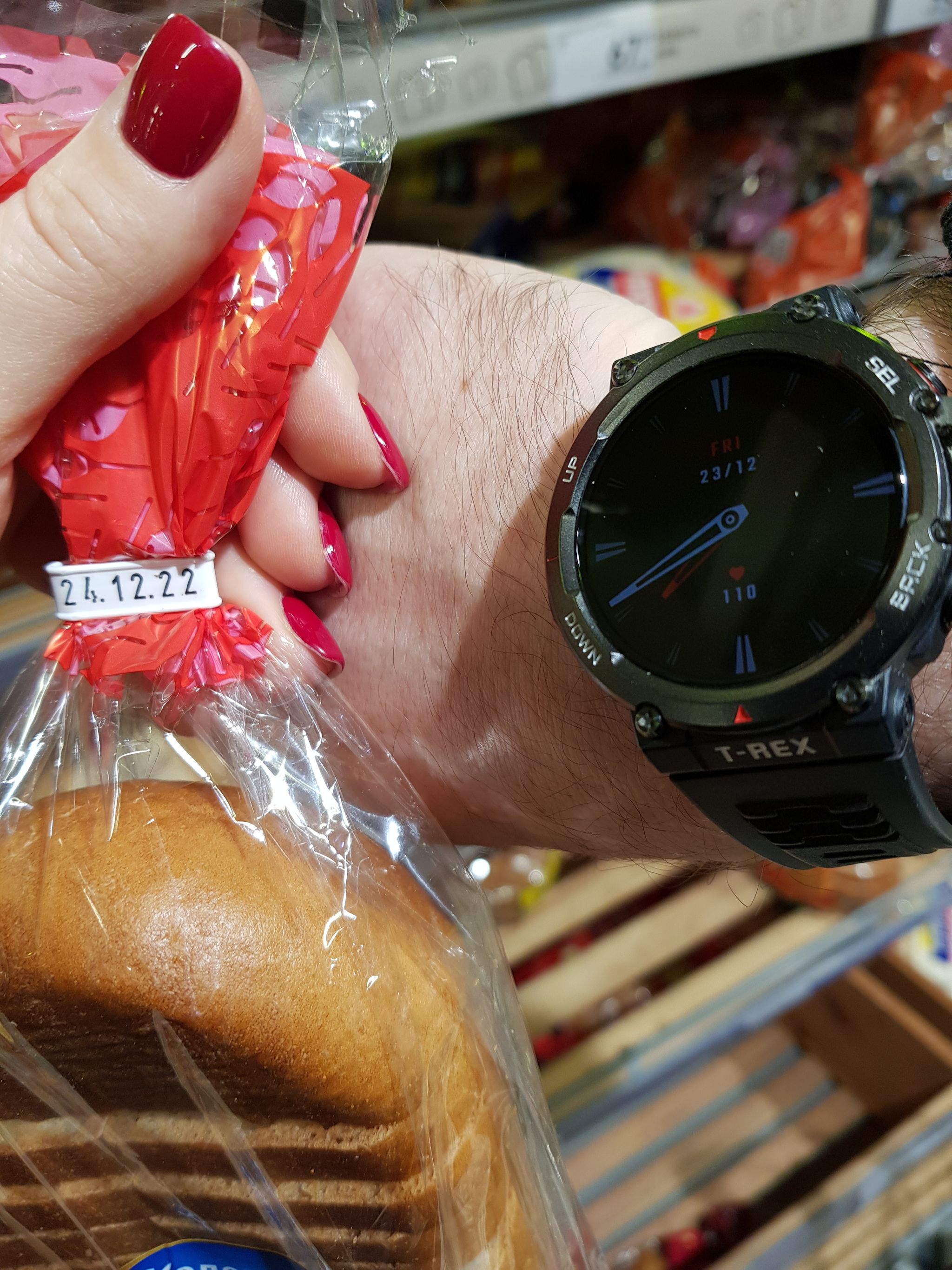 "Пятерочка" угнала "Делориан" у Марти Макфлая) | Пикабу