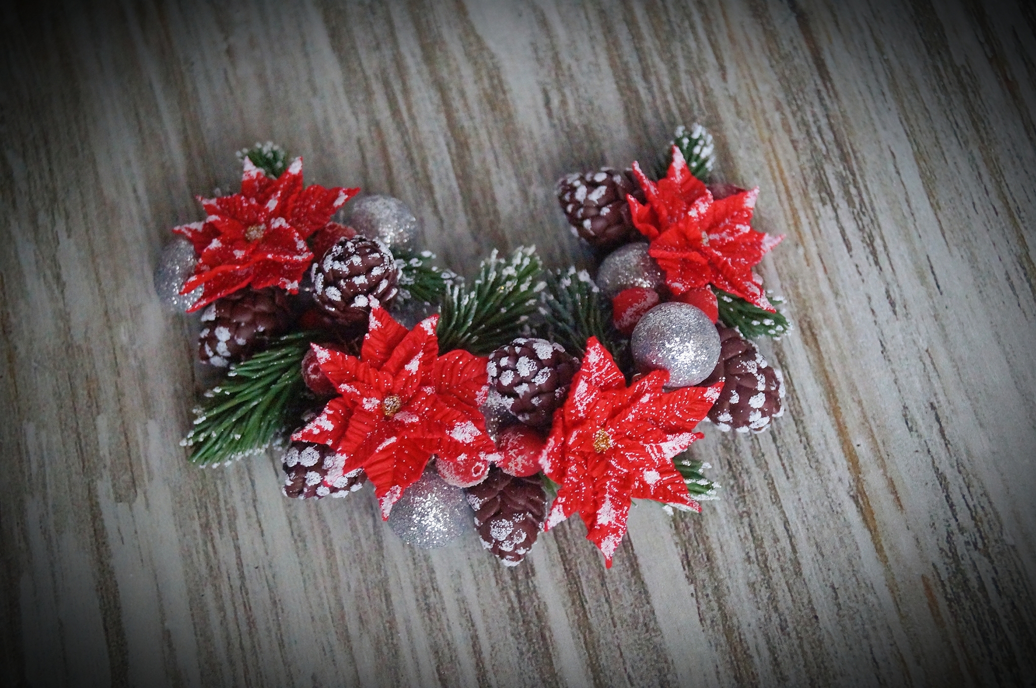 Christmas decoration, completely handmade) - My, Лепка, Needlework without process, Polymer clay, Decoration, Christmas trees, Christmas tree, New Year's miracle, Cones, Creation, Art, beauty, Handmade, Longpost