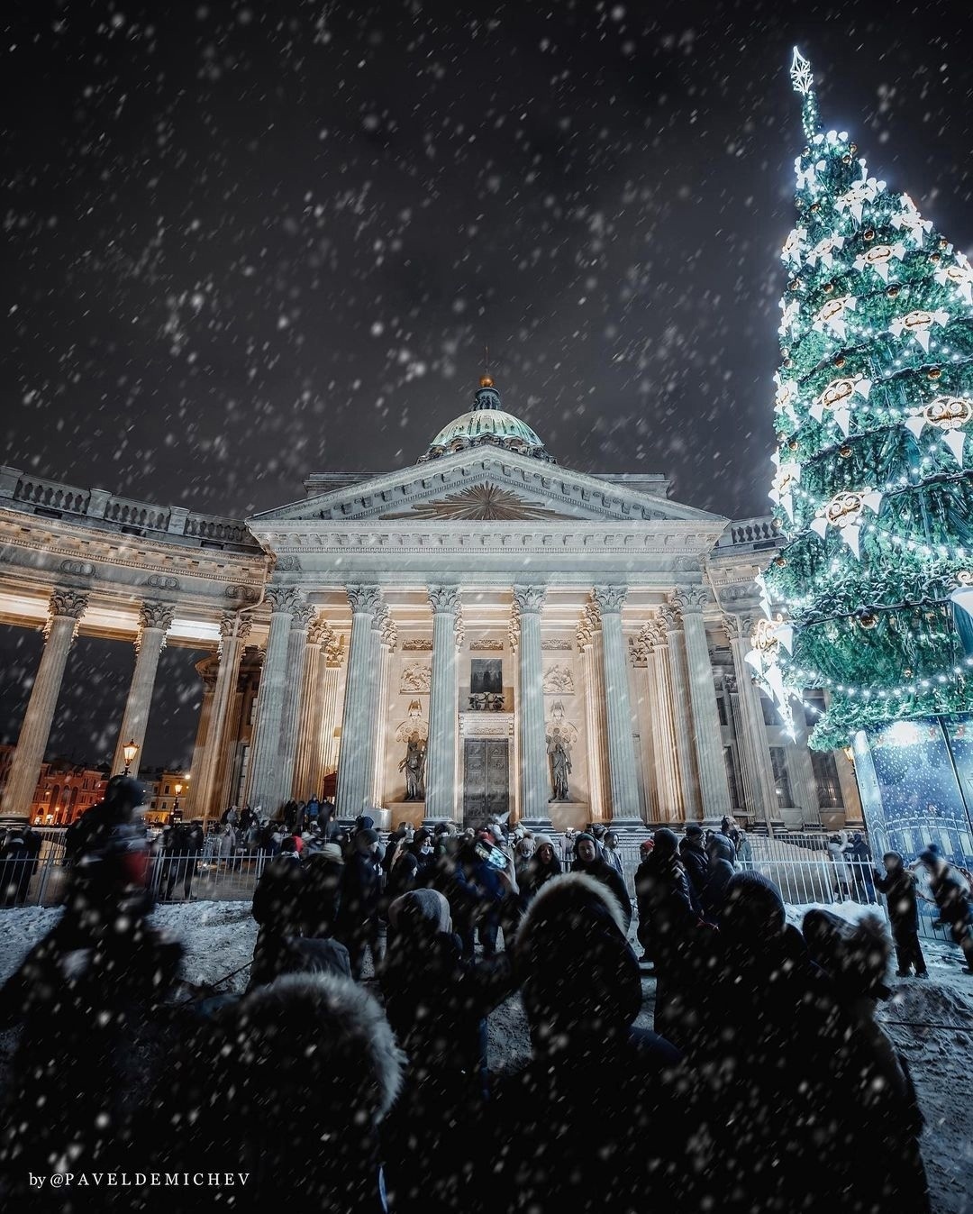 Winter St. Petersburg is beautiful - Saint Petersburg, The photo, Photographer, Kazan Cathedral, Snow, Winter, Christmas tree, Christmas trees, Backlight, Longpost