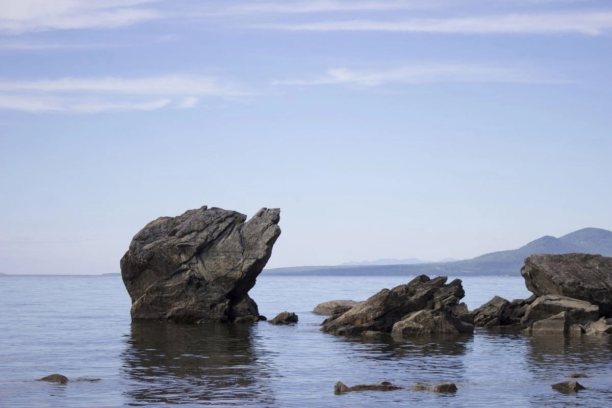 Boulder Turtle is a natural sculpture located in the Baikal region of the Republic of Buryatia - Buryatia, sights, Tourism, Baikal