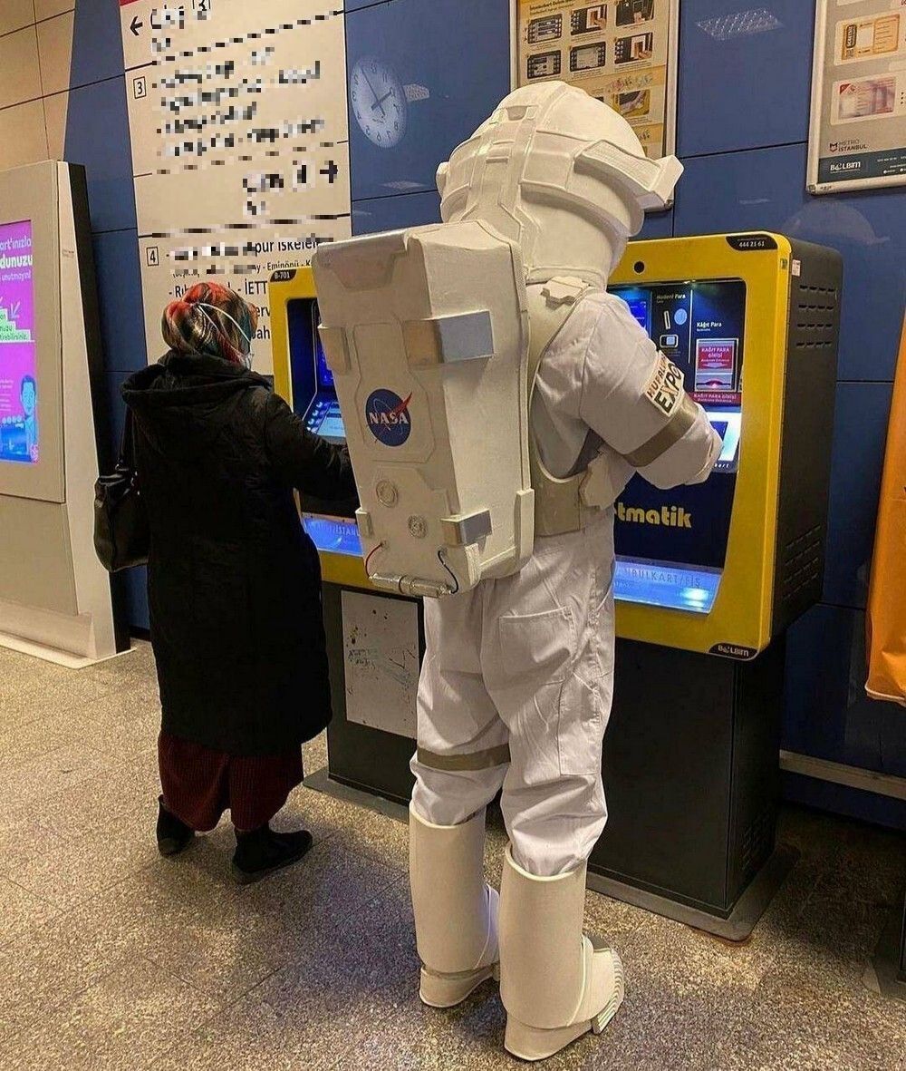 Guess the country from the photo - ATM, The photo, Cosplay