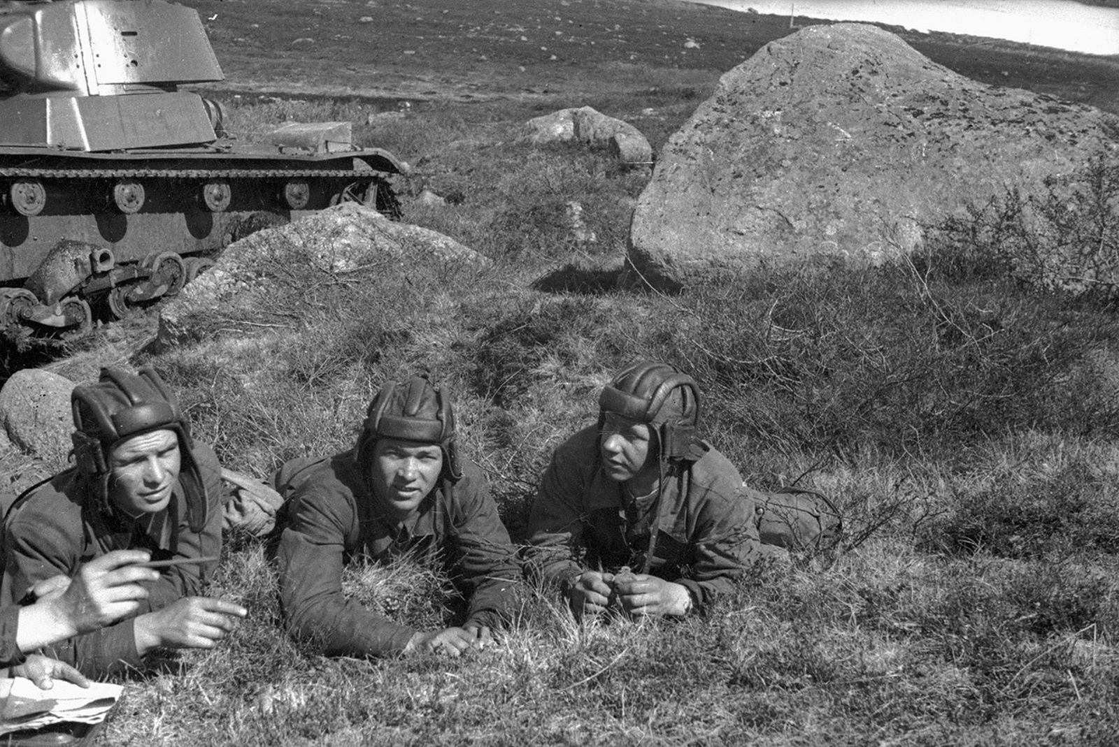 Экипаж танкс. Танкисты Великой Отечественной войны 1941-1945. Танкисты РККА 1941. Война в Заполярье 1941-1945. Война на Кольском полуострове 1941-1945.