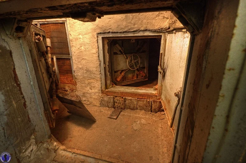 Abandoned bank vault in a bomb shelter - Abandoned, Bomb shelter, Bank, Safe, Yandex Zen