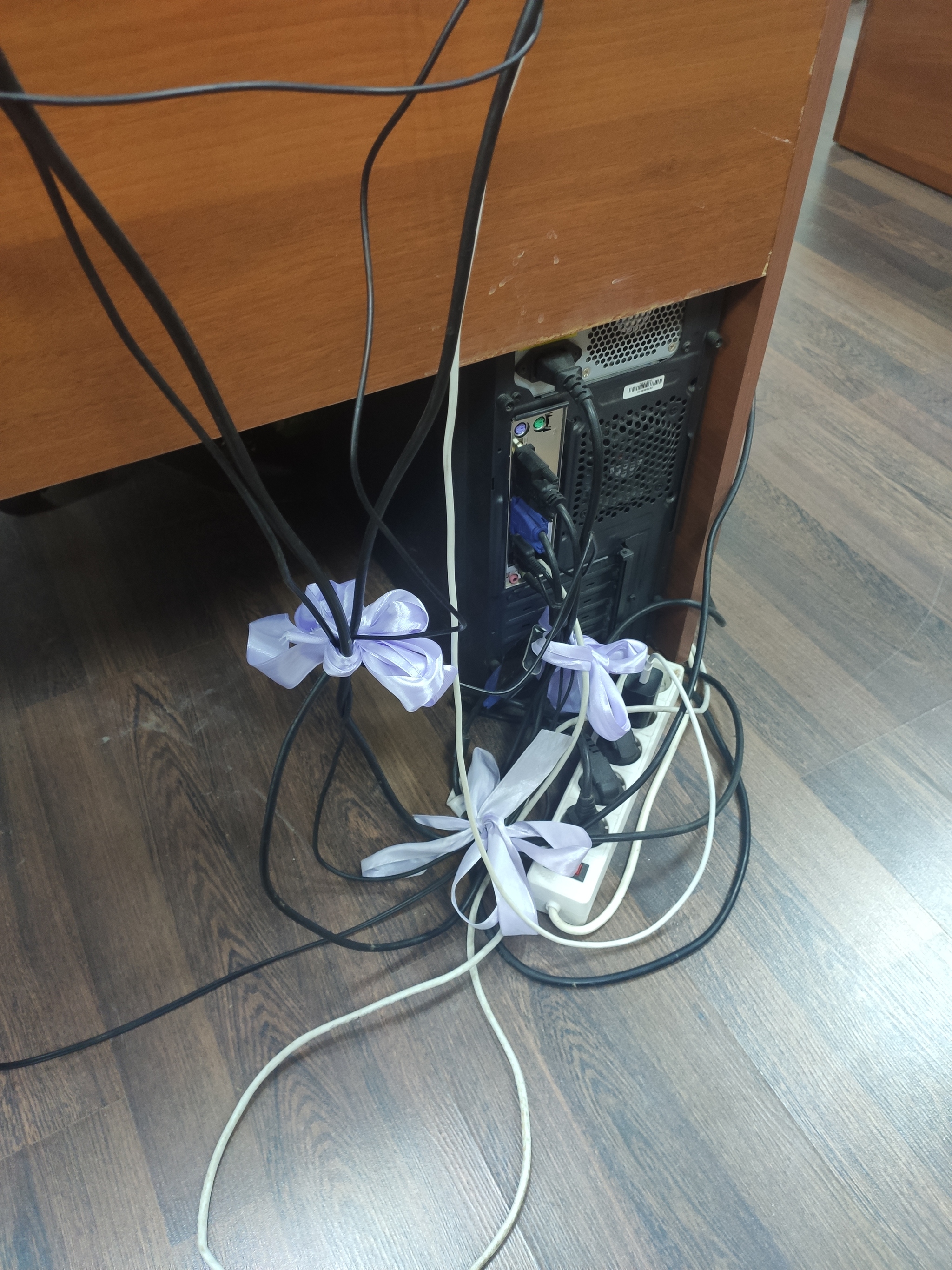 Cable management in a feminine way - My, Network Cable, Bow, Computer, Order, beauty