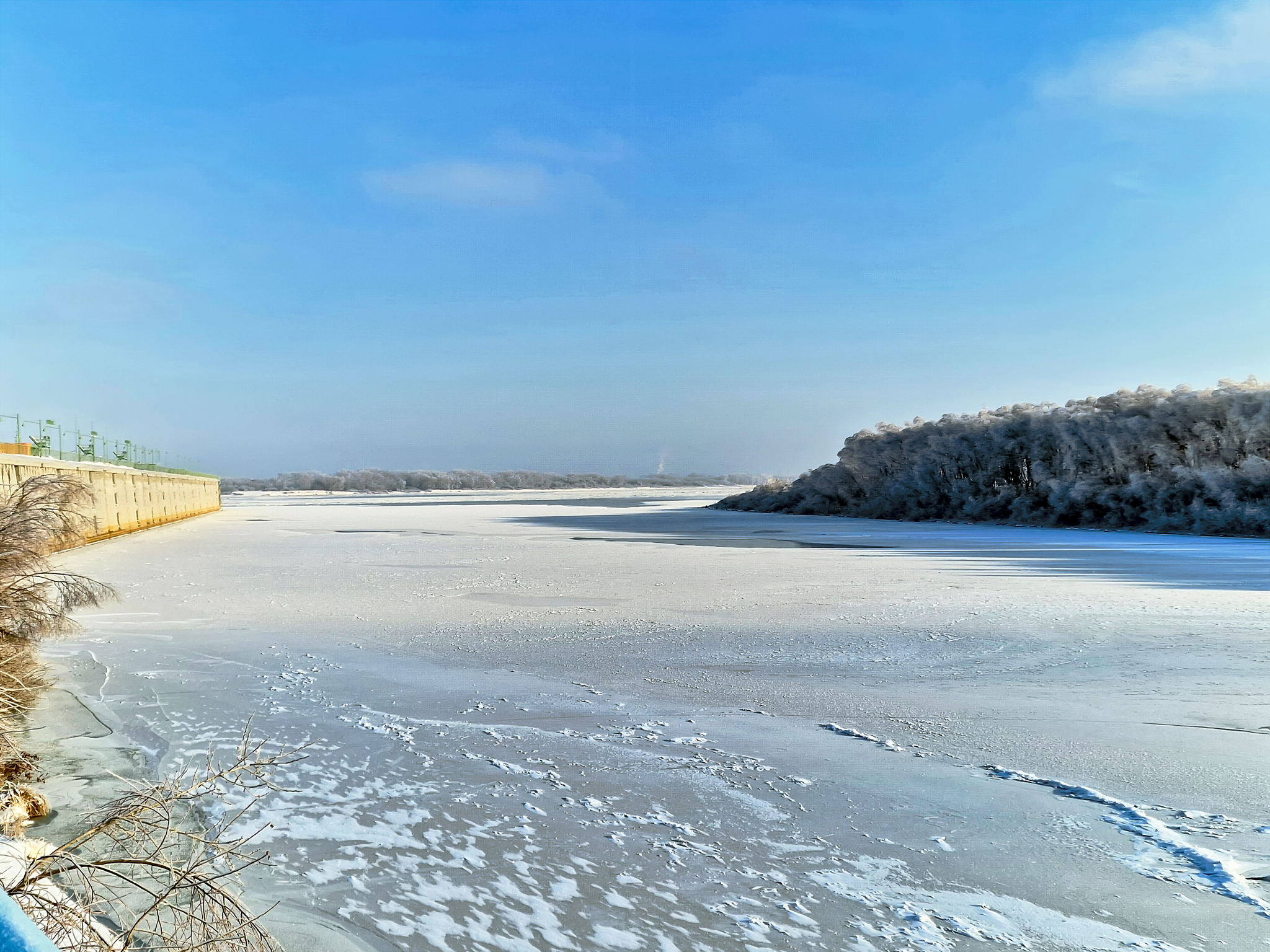 Sunny day on Strelka (Nizhny Novgorod) - My, Nizhny Novgorod, Arrow, Winter, freezing, beauty, The photo