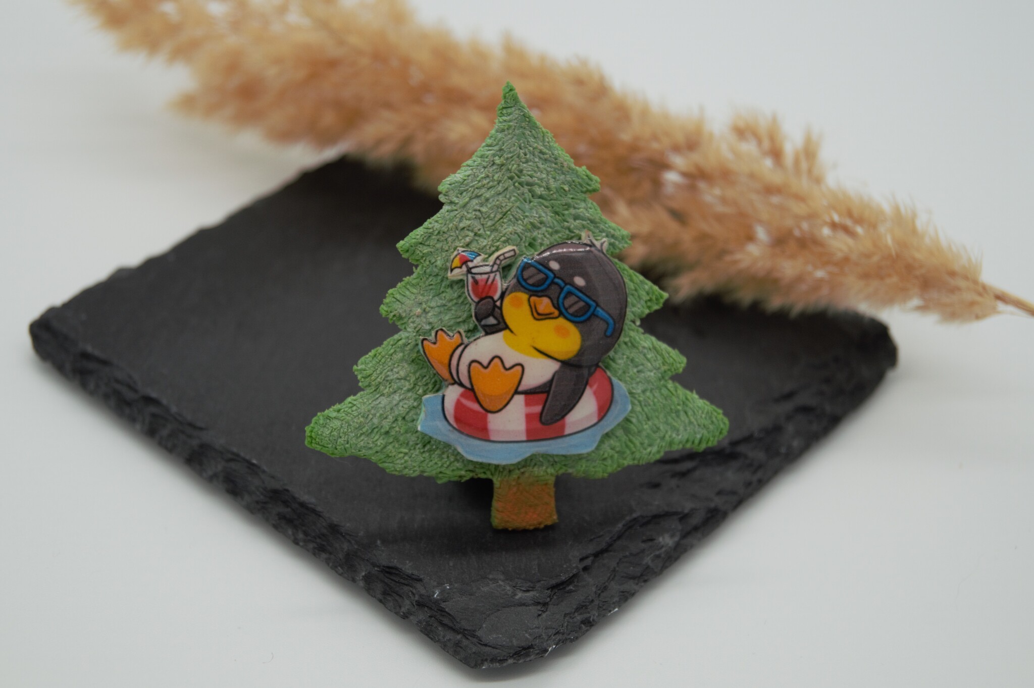 Pin-brooch Christmas Tree with Penguin - My, Polymer clay, Handmade, Decoration, Brooch, Icon, Christmas trees, Penguins