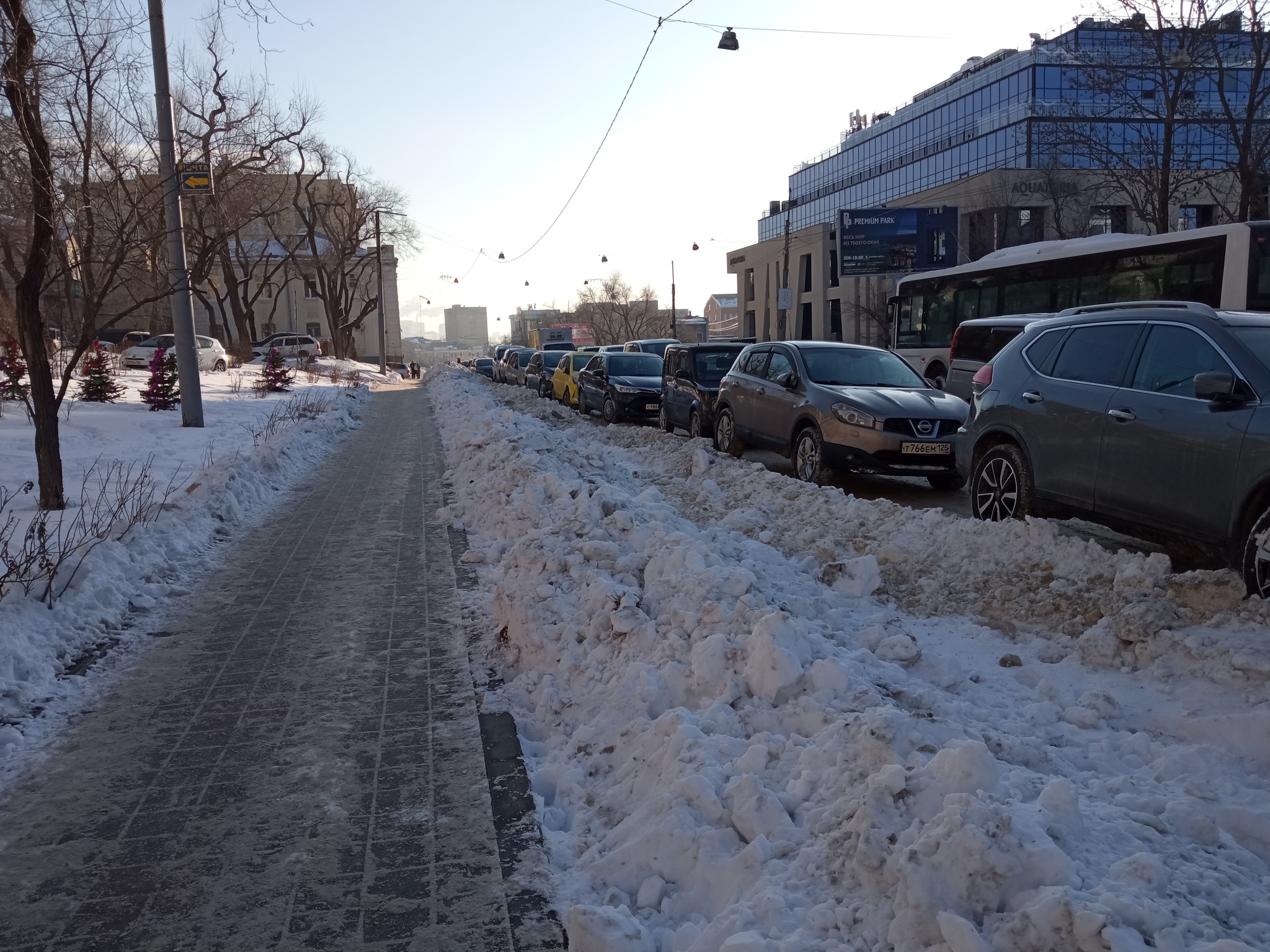 Reply to the post Stands and does not fall - My, Positive, 2 Gis, Traffic jams, Vladivostok, Snowfall, Mat, Reply to post