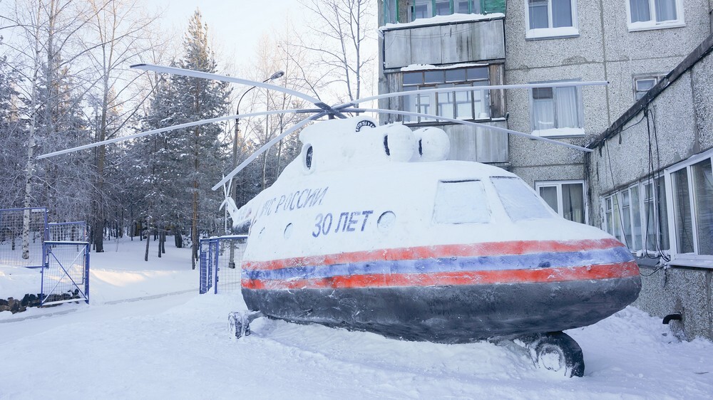 Спасатели Усть-Илимска построили из снега скульптуру Родина-Мать - Моё, Конкурс, Усть-Илимск, Иркутская область, Скульптура, МЧС, Спасатели, Пожарные, Видео, Видео вк, Длиннопост, Снежные фигуры, Фотография