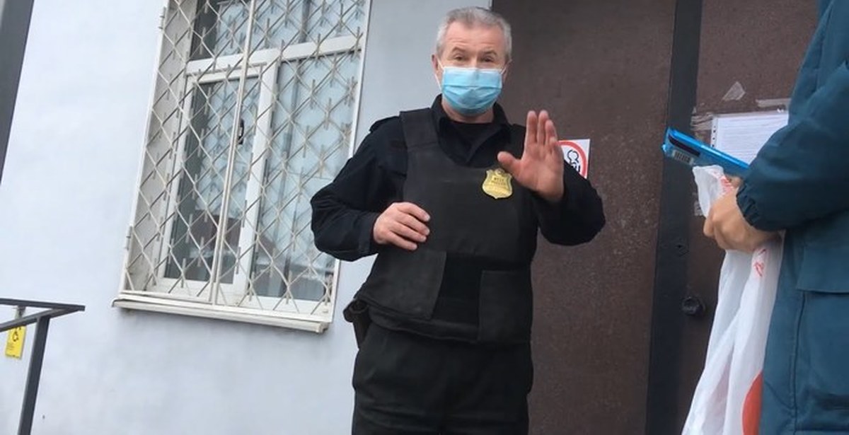 С новым годом! Поздравление полиции и приставов) | Пикабу