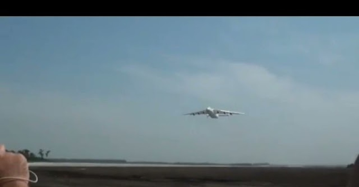 An-225 Mriya in Donetsk. - 