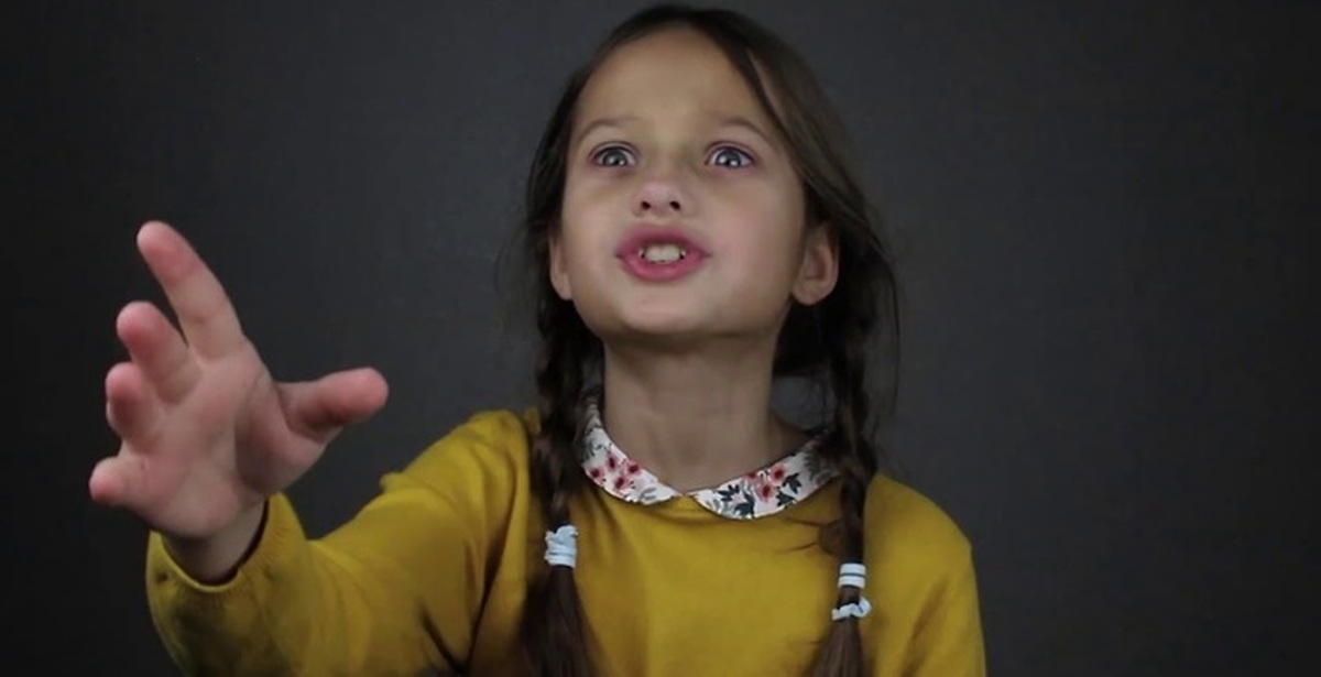 рубальская лариса за счастьем на базар. софья грузенко с мамой. софья грузенко читает. пойду схожу за счастьем. пойду за счастьем на базар видео.